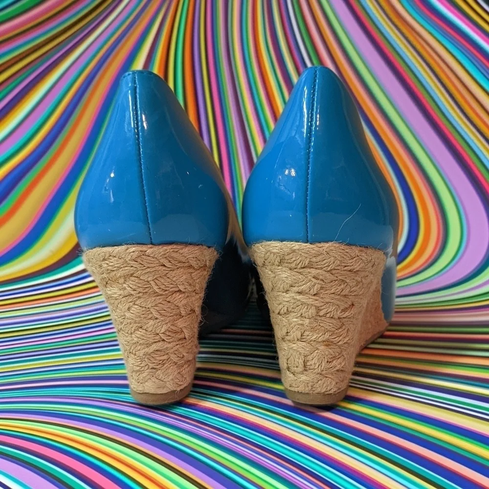 Dexflex Comfort Women's Blue Peep Toe Platform Wedge Sandals Size 7W